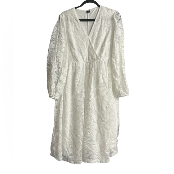 cicidudu Dresses & Skirts - NIP Cicidudu White Lace Long Sleeve Dress Size 2XL